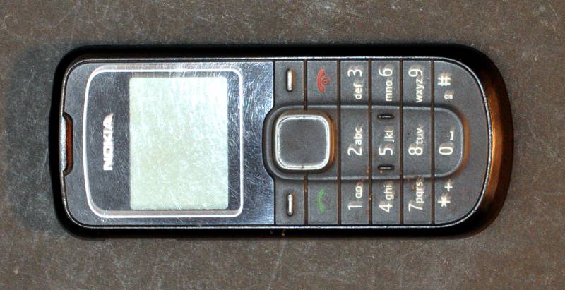 Nokia 1202 front