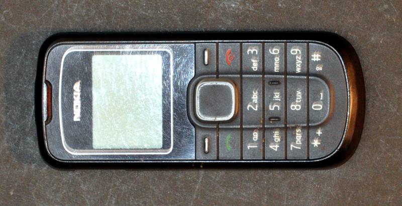 Nokia 1202 front