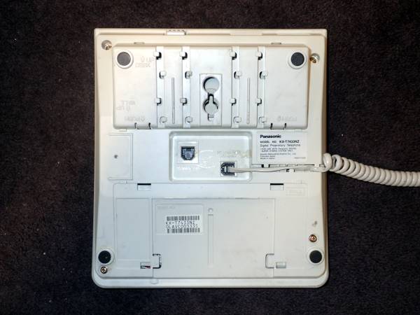KX-T7433 back