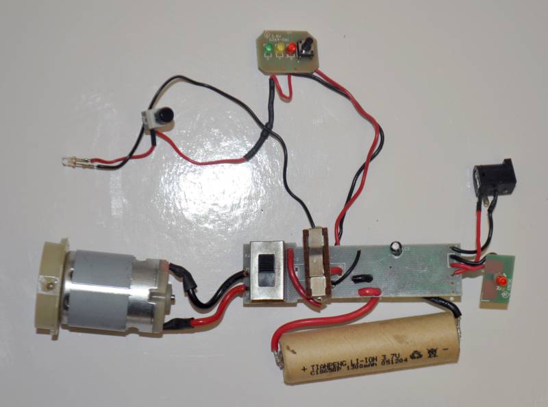 SDR-036 electronics